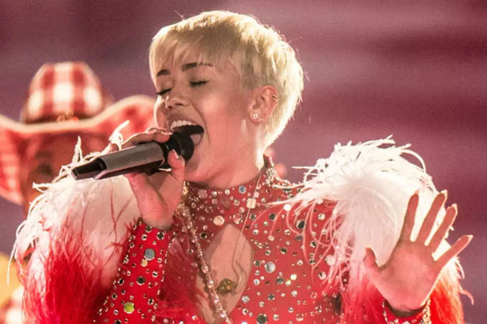 Miley Cyrus is &#8216;Inspiring&#8217; and &#8216;Professional&#8217; According to Icona Pop