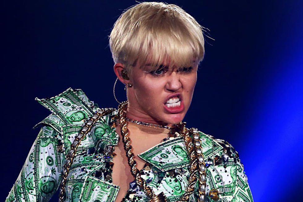 Miley Cyrus Goes on Topless Selfie Spree [NSFW PHOTOS]