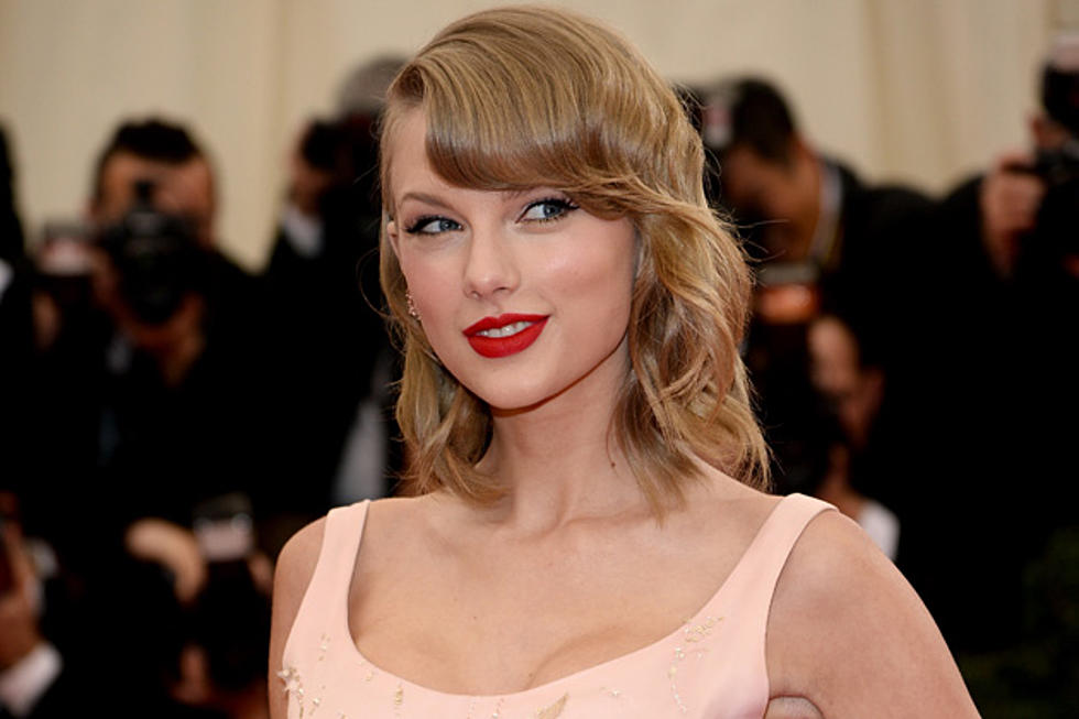 Taylor Swift Dishes Out Love Advice To A Fan On Instagram