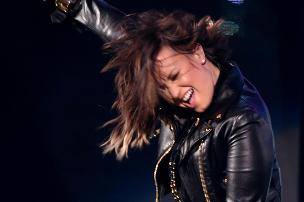 Demi Lovato + Cher Lloyd Rock 'Really Don't Care' at 2014 Teen Choice Awards [VIDEO]