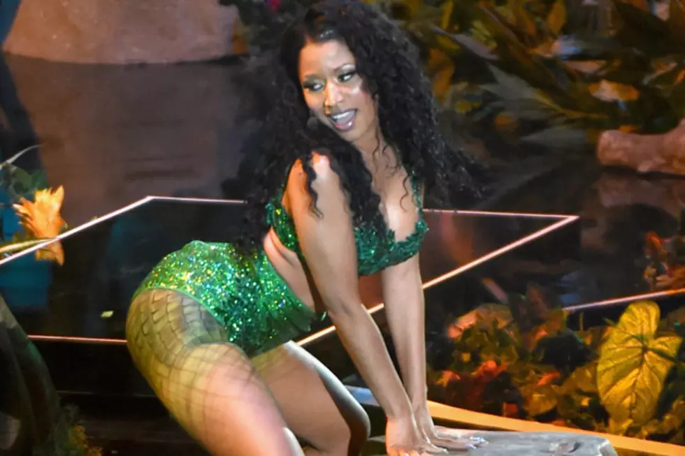 Nicki Minaj Teaches NYFW Models the ‘Anaconda’ Dance [VIDEO]