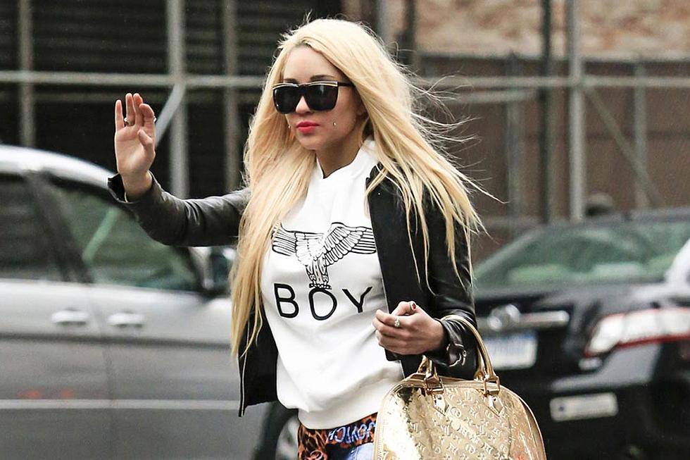 Amanda Bynes Returns to Twitter, Wants You To Know She’s Just Fine