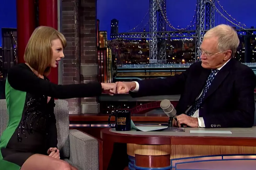 Taylor Swift Talks ‘Snarky Songs’ About Ex-Boyfriends, Performs ‘Welcome to New York’ [VIDEOS]