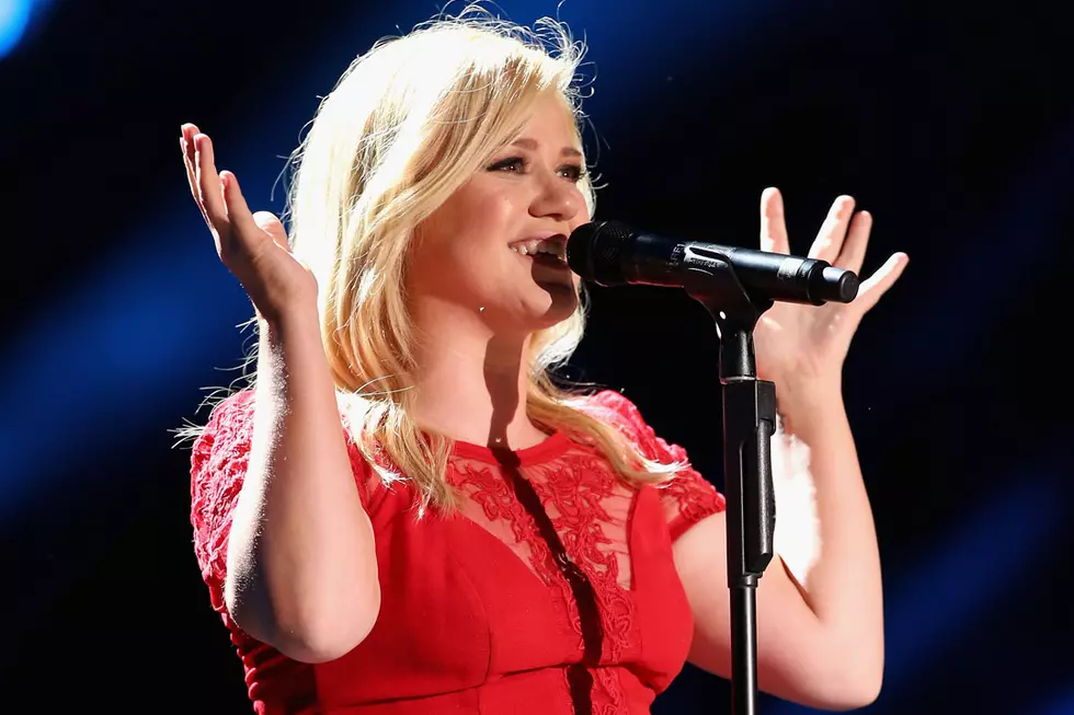 Kelly Clarkson Covers Sam Smith’s ‘Stay With Me’ [VIDEO]