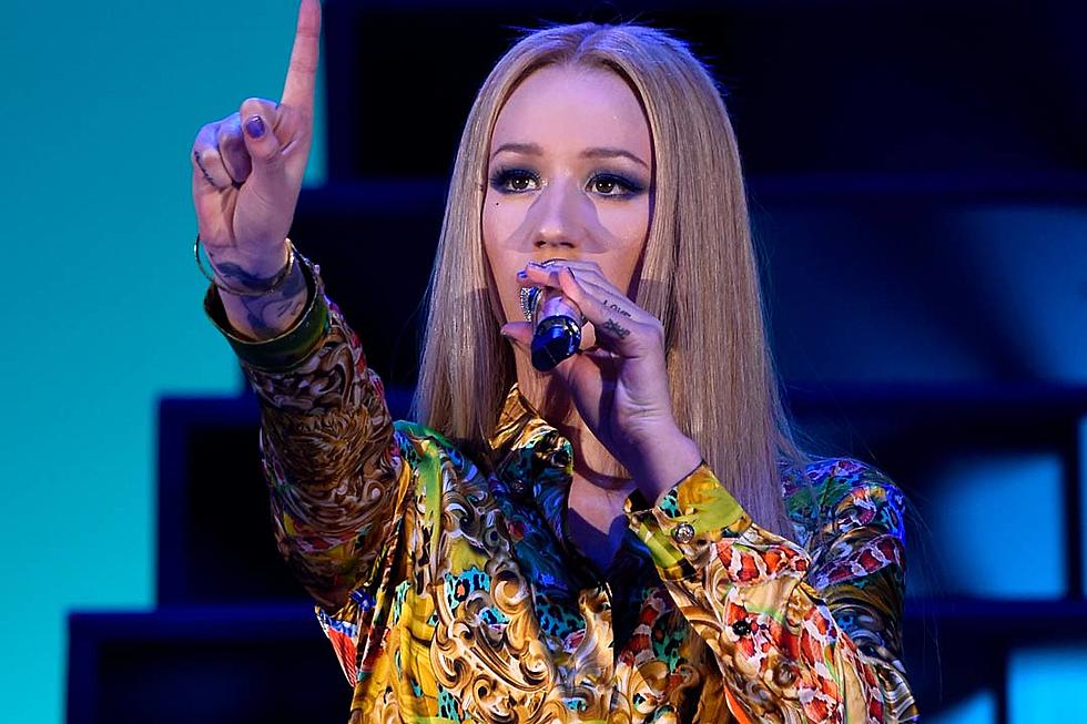 Iggy Azalea Splits Pants While Performing at a Bar Mitzvah [VIDEO]