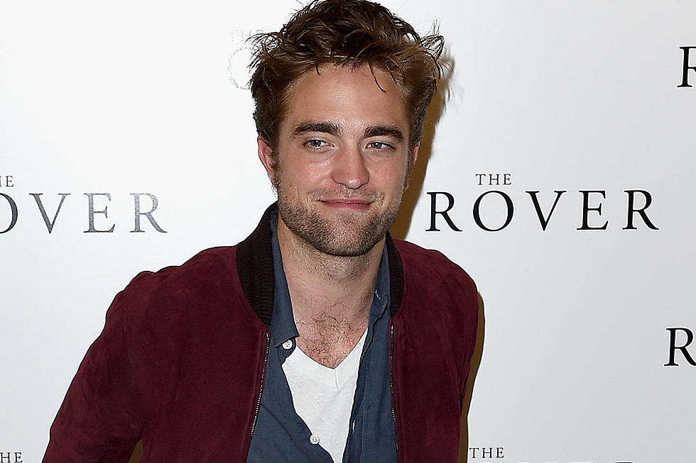 Robert Pattinson Debuts Surprising New Haircut [PHOTOS]