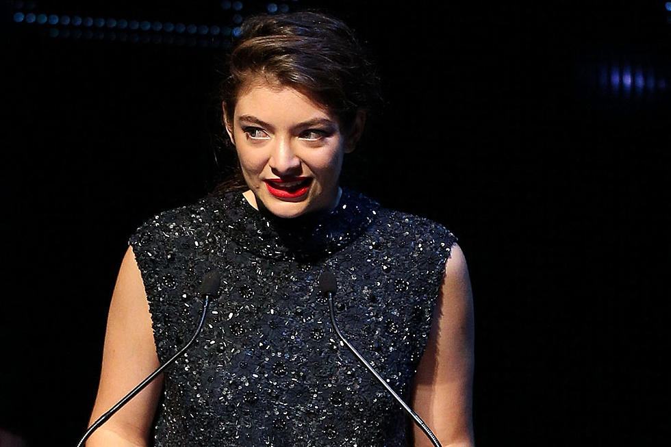 Lorde Covered Kings of Leon When She Was 12, Confirms Ariana Grande Song on ‘Mockingjay’ Soundtrack