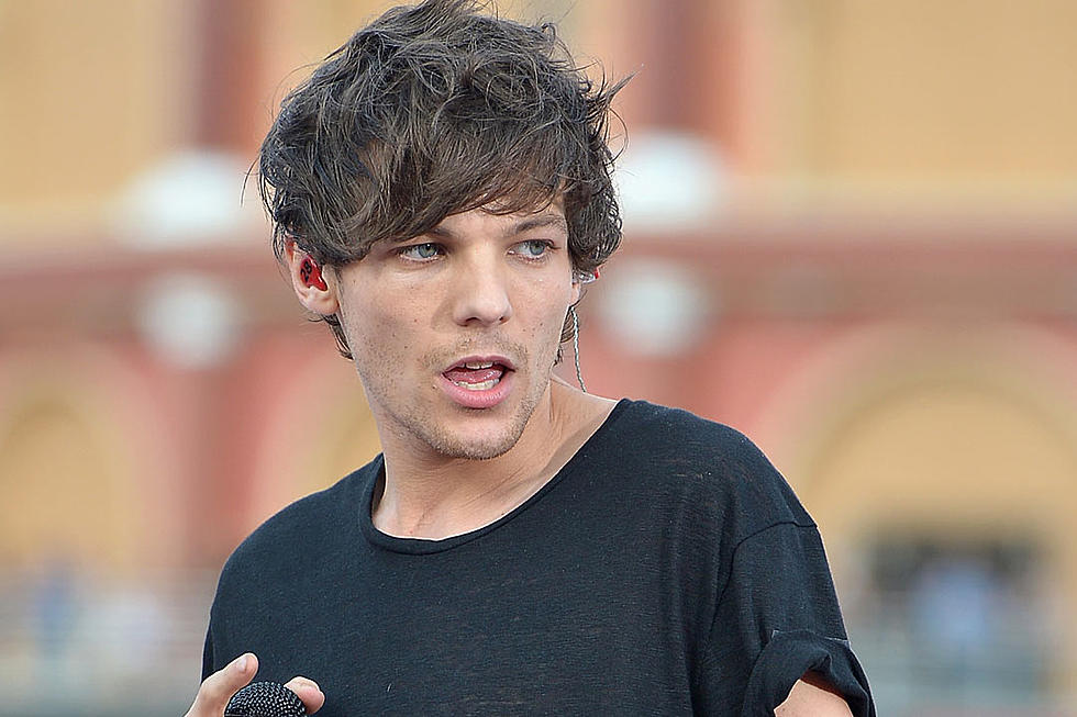 Pizza Hut and Dominos Fought Over Louis Tomlinson on Twitter