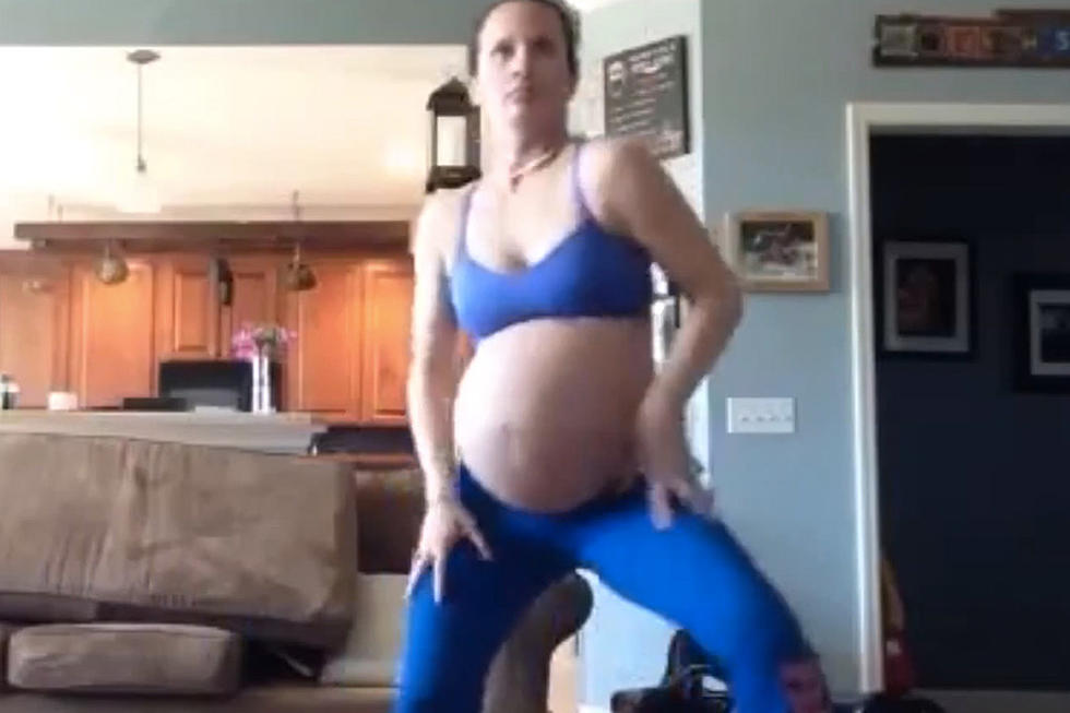 Pregnant Mom Dances to ‘Thriller’ to Help Induce Labor [VIDEO]