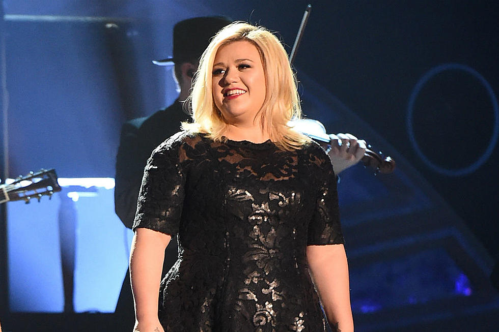 Kelly Clarkson Reveals Album Art + Track List for ‘Piece by Piece’