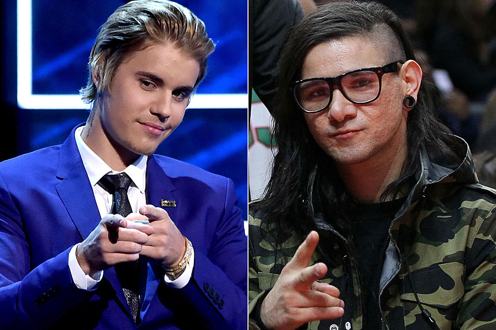 Justin Bieber Does the Robot Onstage With Skrillex at Ultra Music Festival [VIDEO]