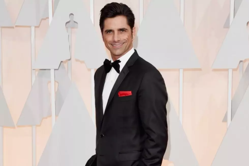 No One Noticed John Stamos in Front of the &#8216;Full House&#8217; Building