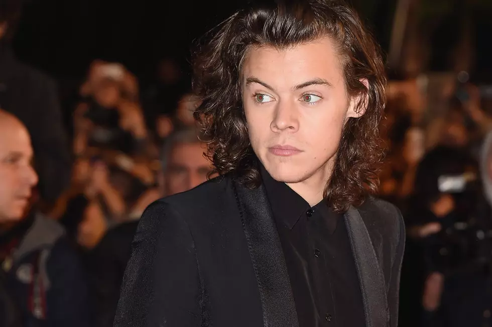 Harry Styles Has That One Thing: A Charitable Heart [PHOTOS]