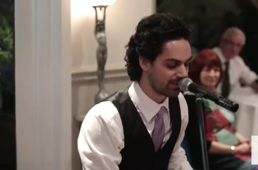 Best Man Repurposes Pop Songs for Epic Wedding Speech [VIDEO]