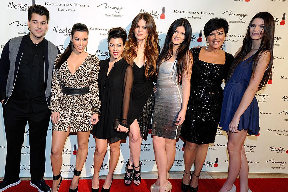 Kardashian Family Shows Support for Bruce Jenner During &#8216;ABC 20/20&#8242; Interview