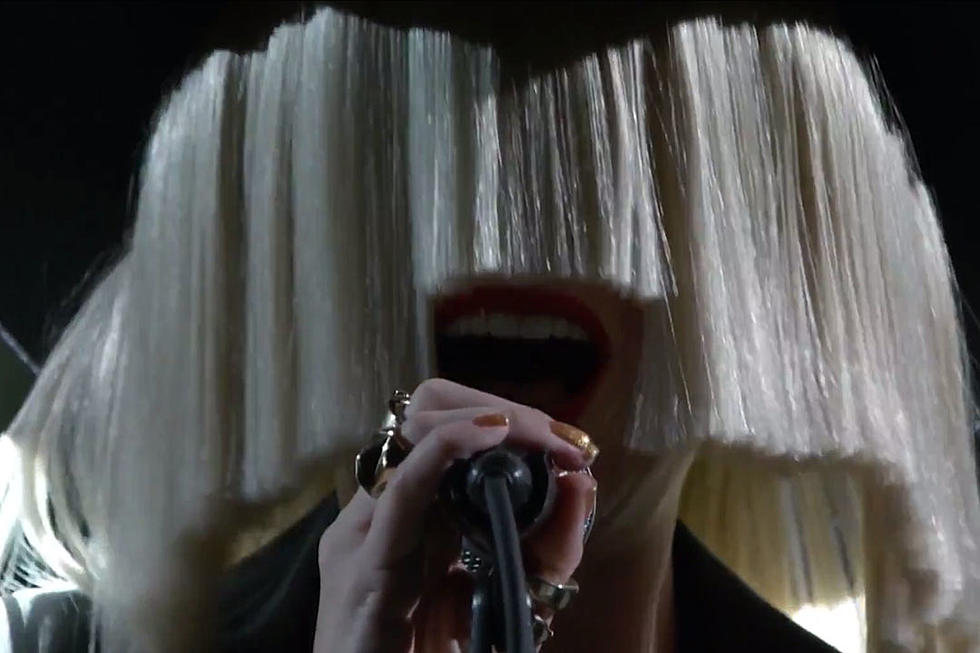 Watch Sia&#8217;s Stunning &#8216;Elastic Heart&#8217; Performance on &#8216;The Voice&#8217; [VIDEO]