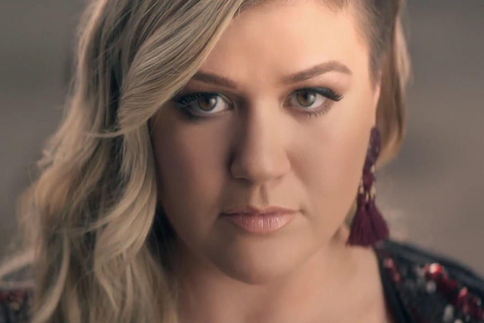 Kelly Clarkson Invincible 