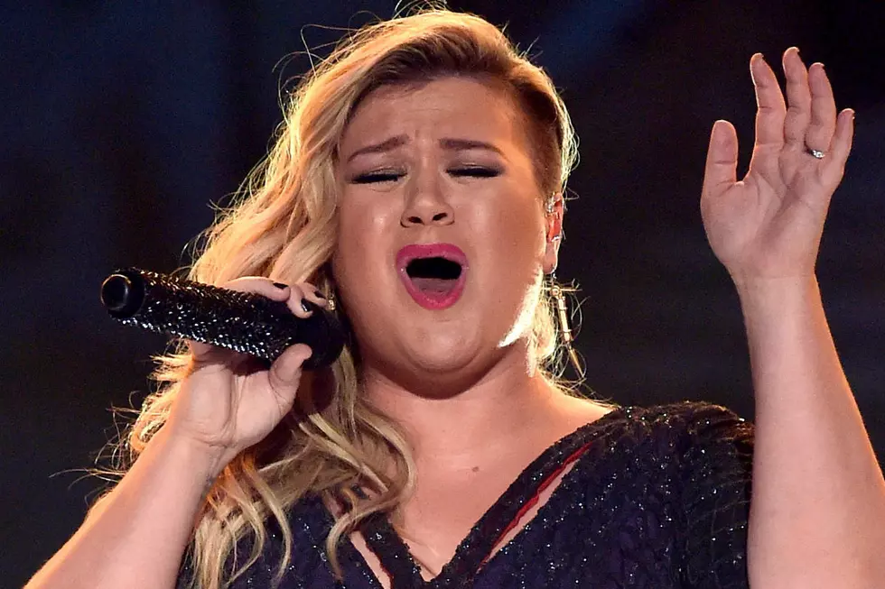 Kelly Clarkson And ‘Voice’ Finalist Destroy Etta James Classic On Show’s Finale