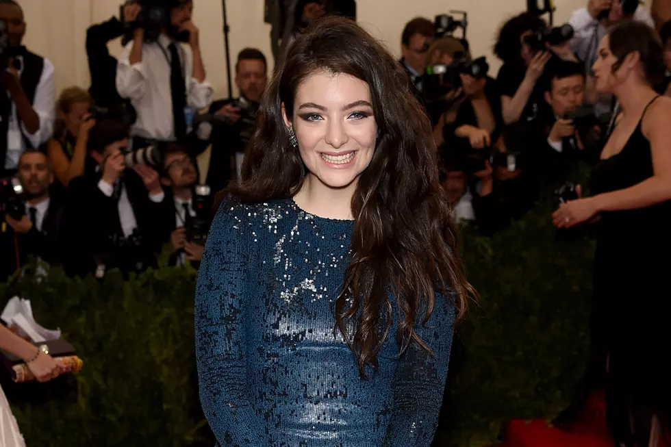 Lorde Looks Radiant on &#8216;Vogue&#8217; Australia&#8217;s July Cover