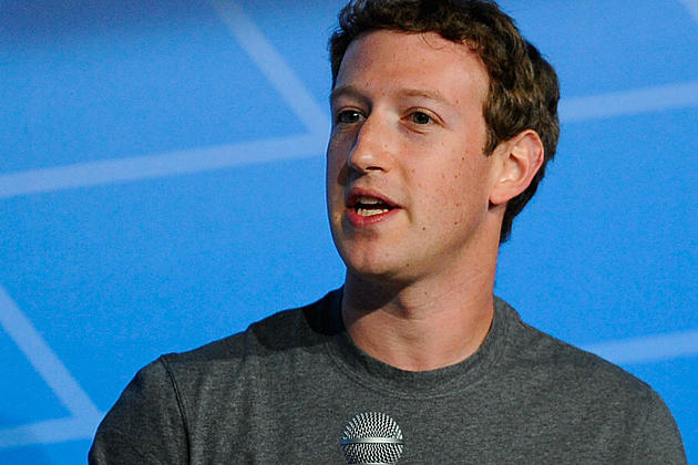 Facebook Titan Mark Zuckerberg Reportedly Asks Employees to Blow Dry His Sweaty Armpits