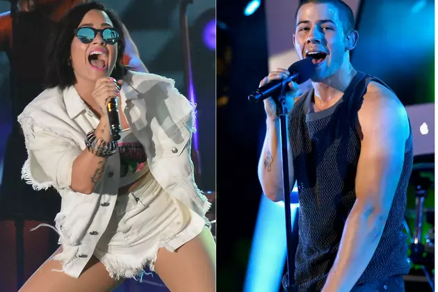 American Music Awards 2015 Performers: Demi Lovato, Nick Jonas + More