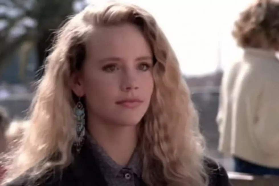 &#8216;Can&#8217;t Buy Me Love&#8217; Star Amanda Peterson Dead at 43