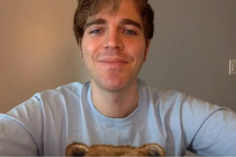 YouTube Star Shane Dawson Makes Emotional Announcement In New Vlog