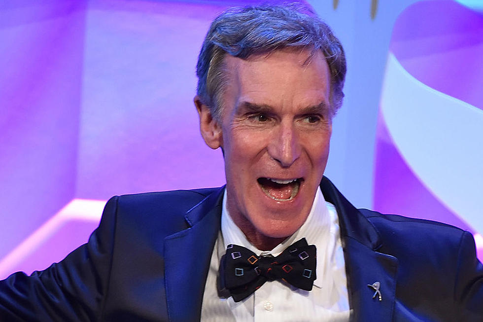 Bill Nye Explains the Science Behind Masks