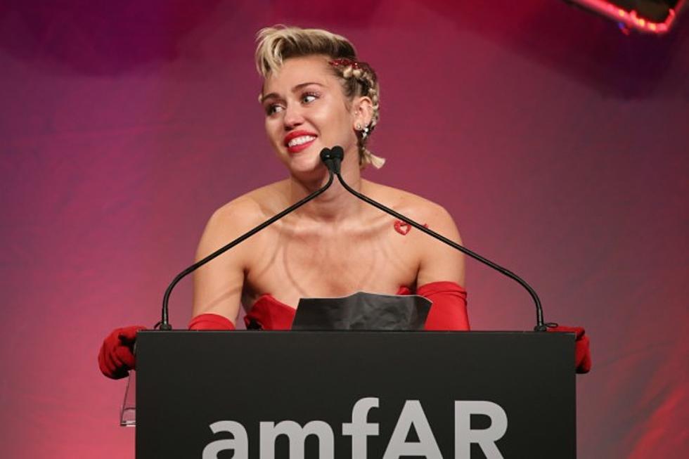 Miley Cyrus Brings Up A Point About Double Standards In New Interview With &#8216;Marie Claire,&#8217; Says Taylor Swift&#8217;s &#8216;Bad Blood&#8217; Not A Good Example