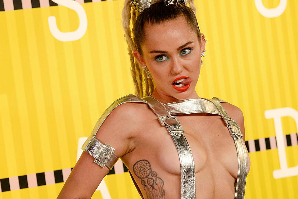 Watch the Progression of Miley Cyrus’ 2015 MTV Video Music Awards Looks