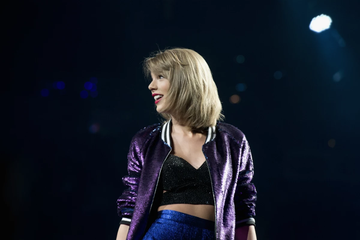 Taylor Swift And Steven Tyler Perform Duet In Nashville