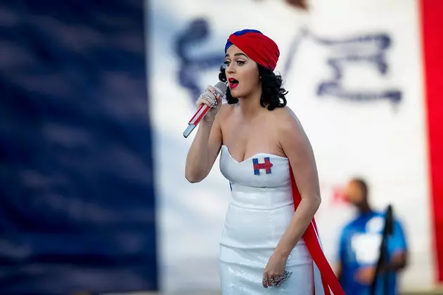 Katy Perry Rallies And Roars For Hillary Clinton In Iowa