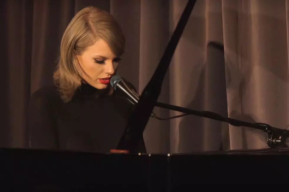 Taylor Swift Releases &#8216;Out of the Woods&#8217; Acoustic to Celebrate &#8216;1989&#8217;
