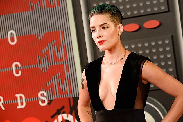 Halsey Recorded ‘The Feeling’ With Justin Bieber Because of Alanis Morissette