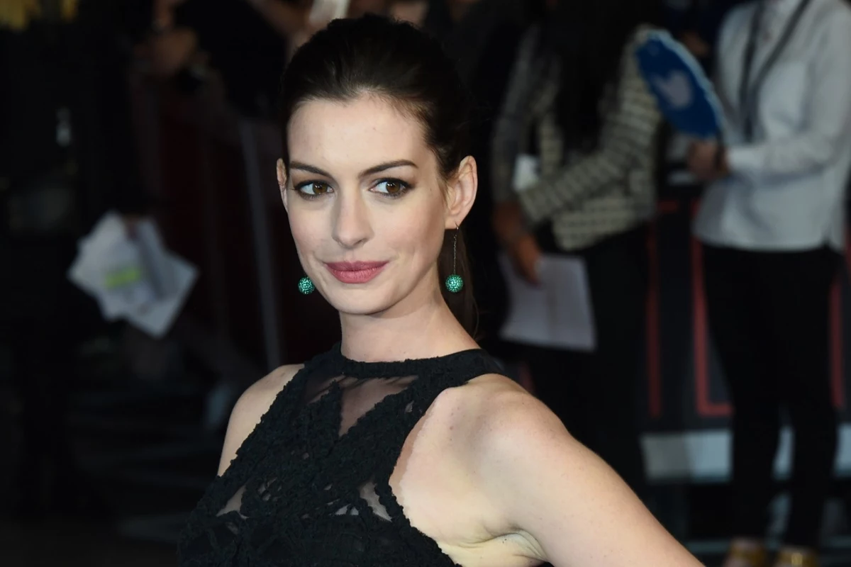 Anne Hathaway Gives Birth Welcomes First Child With H - vrogue.co
