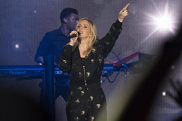 Ellie Goulding Announces North American Leg of  2016 &#8216;Delirium&#8217; World Tour: See The Dates