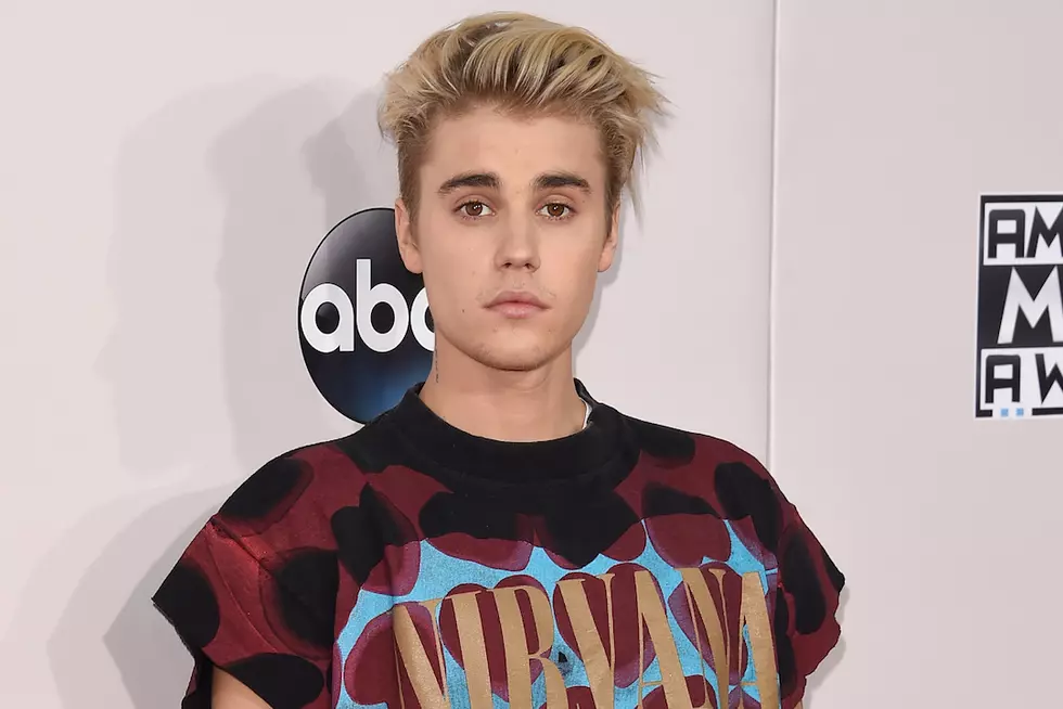 Justin Bieber Reps Nirvana on the 2015 American Music Awards Red Carpet [Gallery]