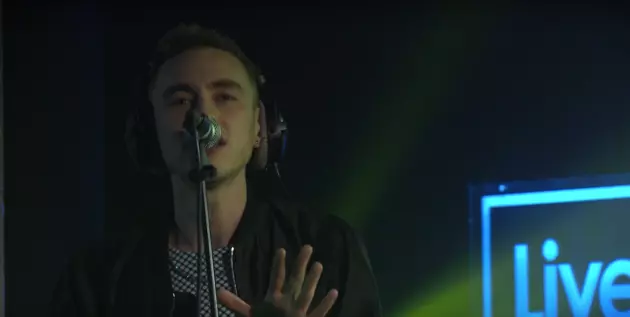 Years &#038; Years Perform Moody Mashup of ’Hotline Bling’ + ‘Dark Horse’