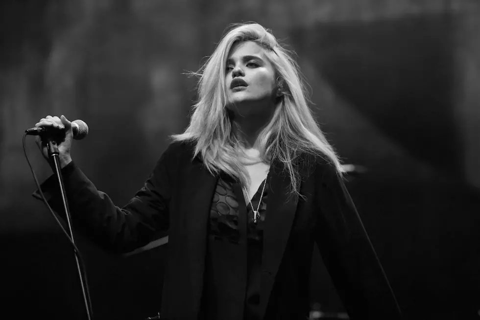 Sky Ferreira Says First 'Masochism' Song Is Coming Early 2016