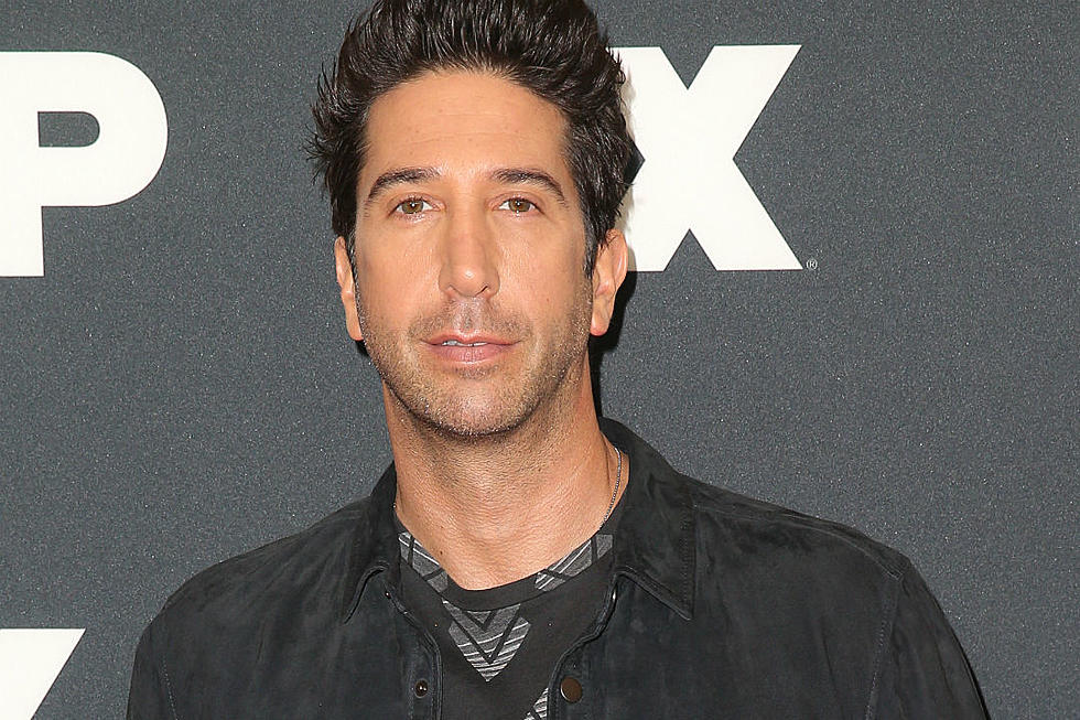 Hollywood Dirt: David Schwimmer Dishes on &#8216;Friends&#8217; Reunion