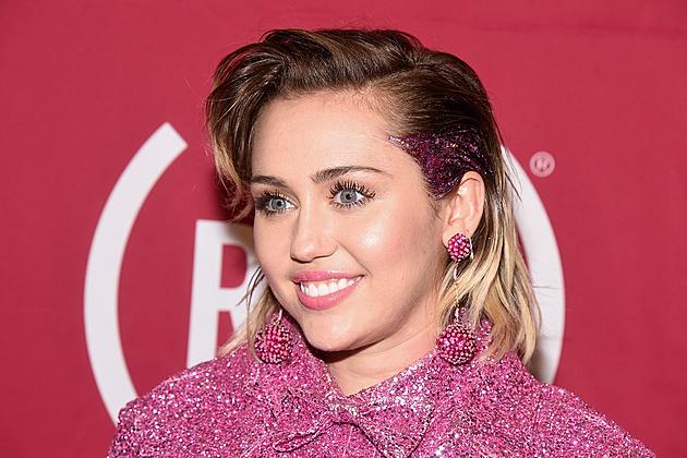 Miley Cyrus Posts Brief Cover Of Lana Del Rey&#8217;s &#8216;Video Games&#8217; On Instagram