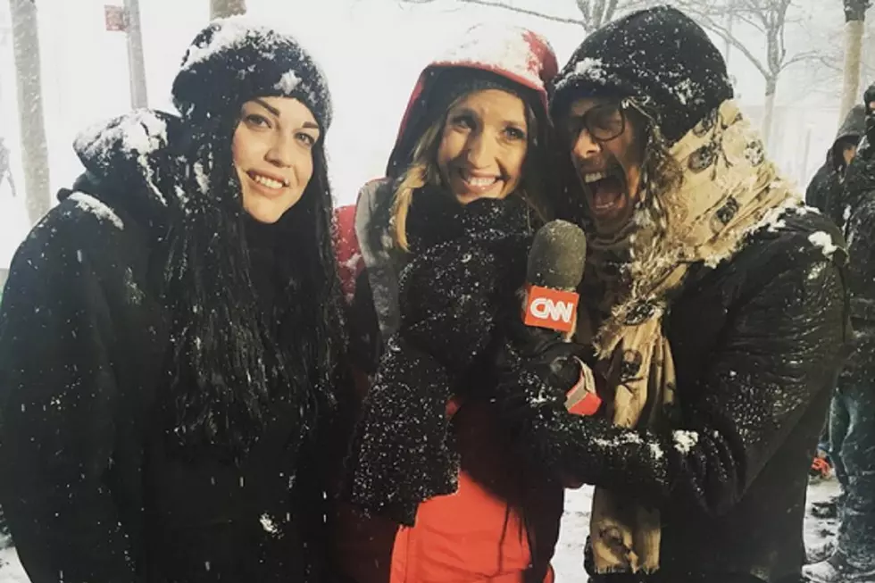 Steven Tyler Crashes CNN Blizzard Broadcast, Gives Impromptu On-Air Interview