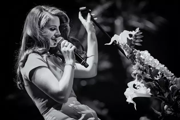 Lana Del Rey Gushes to &#8216;Billboard&#8217; About Summer Festival Plans, New Video