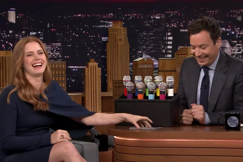 Amy Adams Sings Rihanna’s ‘Work,’ Duets With Jimmy Fallon on ‘The Tonight Show’