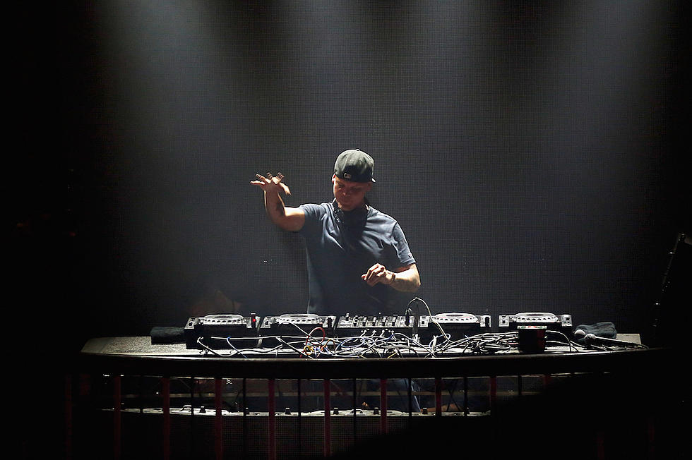 Avicii Announces He’ll Stop Touring After 2016 in Heartfelt Letter to Fans