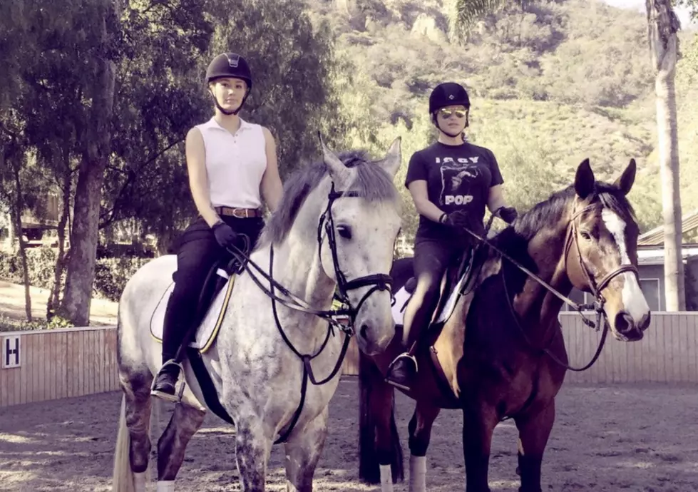 Iggy & Kesha's Horseback Jaunt