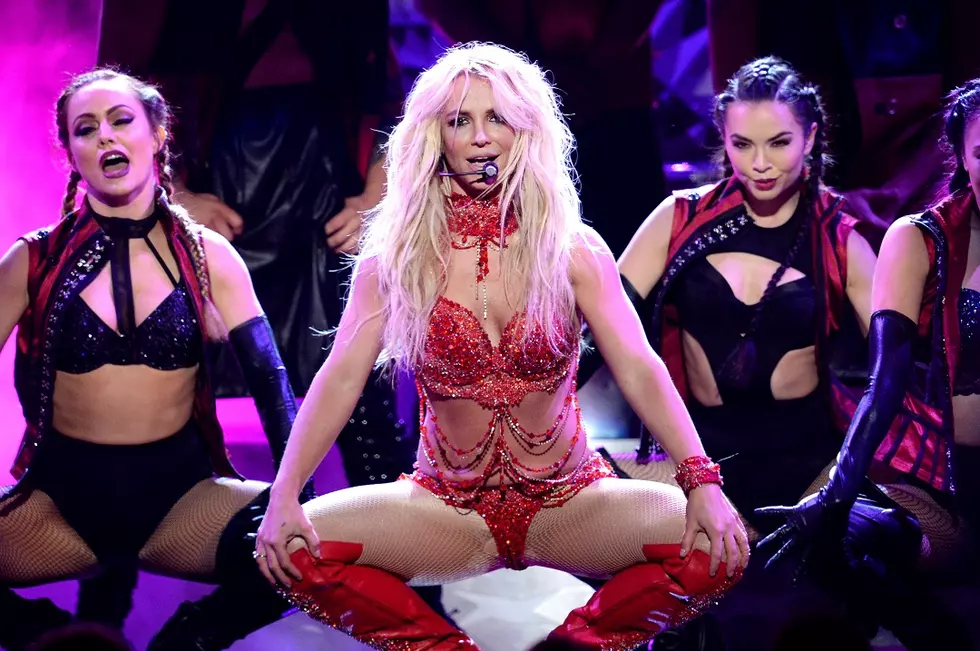 Britney Spears Opens 2016 BBMAs With Explosive Medley Performance