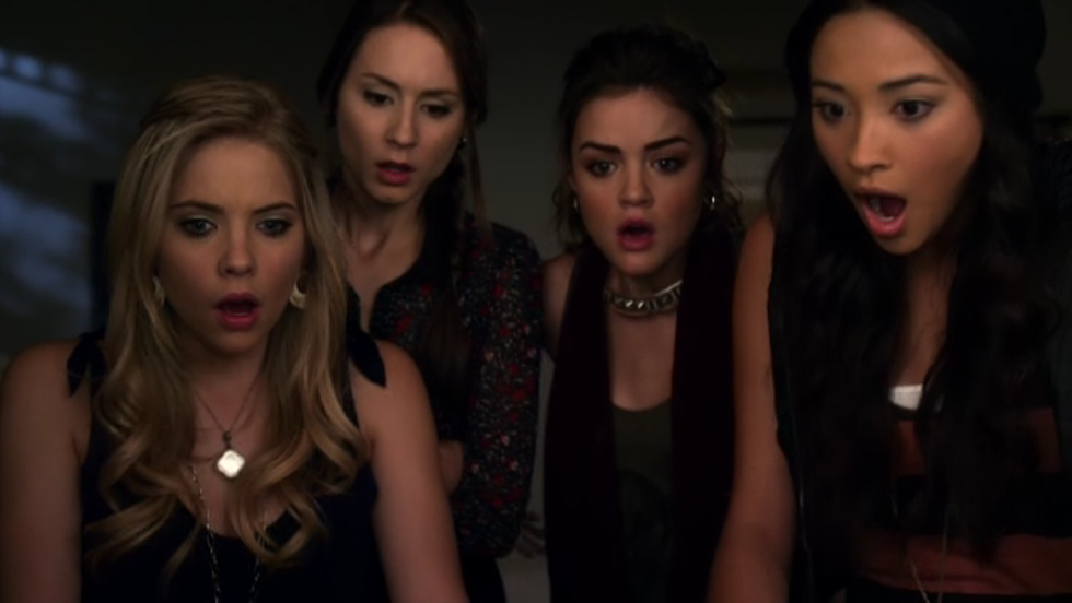 10 &#8216;Pretty Little Liars&#8217; Fan Theories to Obsess Over Before the 7A Finale