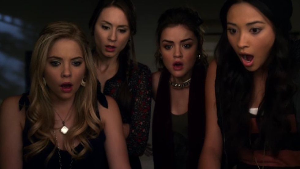 10 Fascinating 'Pretty Little Liars' Fan Theories