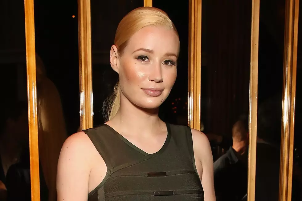 Iggy Azalea Shares Booty-ful Selfie From Las Vegas